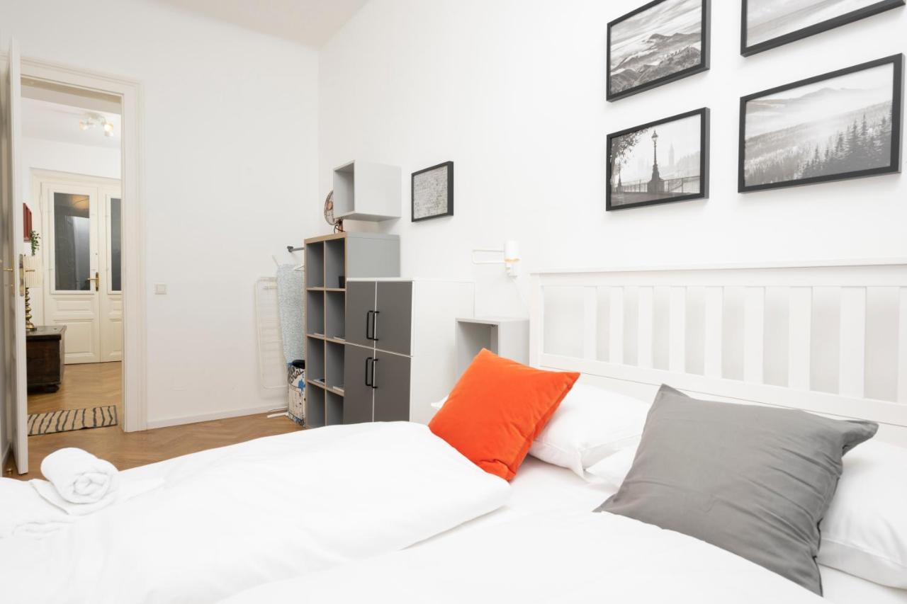 Luxury Suites Liechtenstein Bécs Kültér fotó