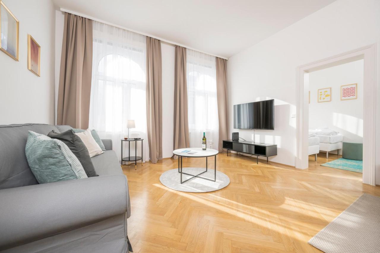 Luxury Suites Liechtenstein Bécs Kültér fotó